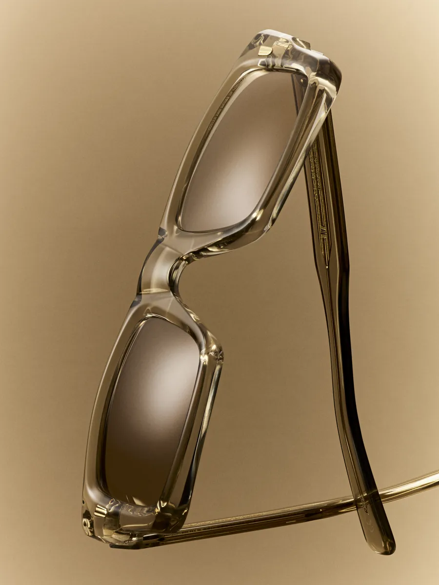 Cutler and Gross, cristal champagne