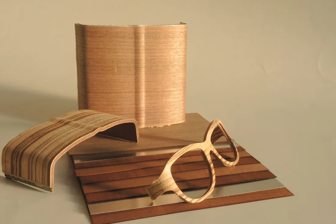W-eye, les placages, les feuilles d'aluminium, la forme